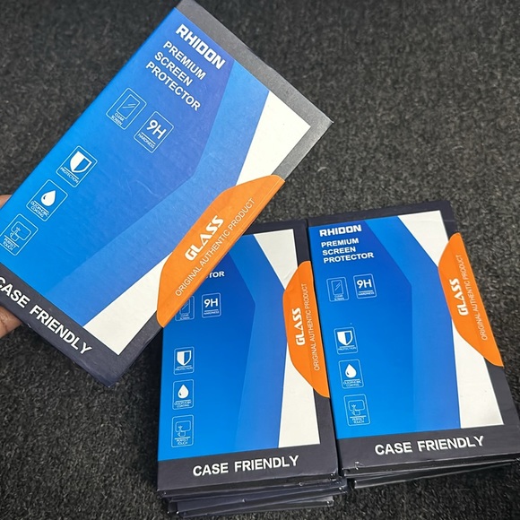 Rhidon Premuim Screen Protector for Galaxy S21 FE; Case Friendly - Picture 3 of 3